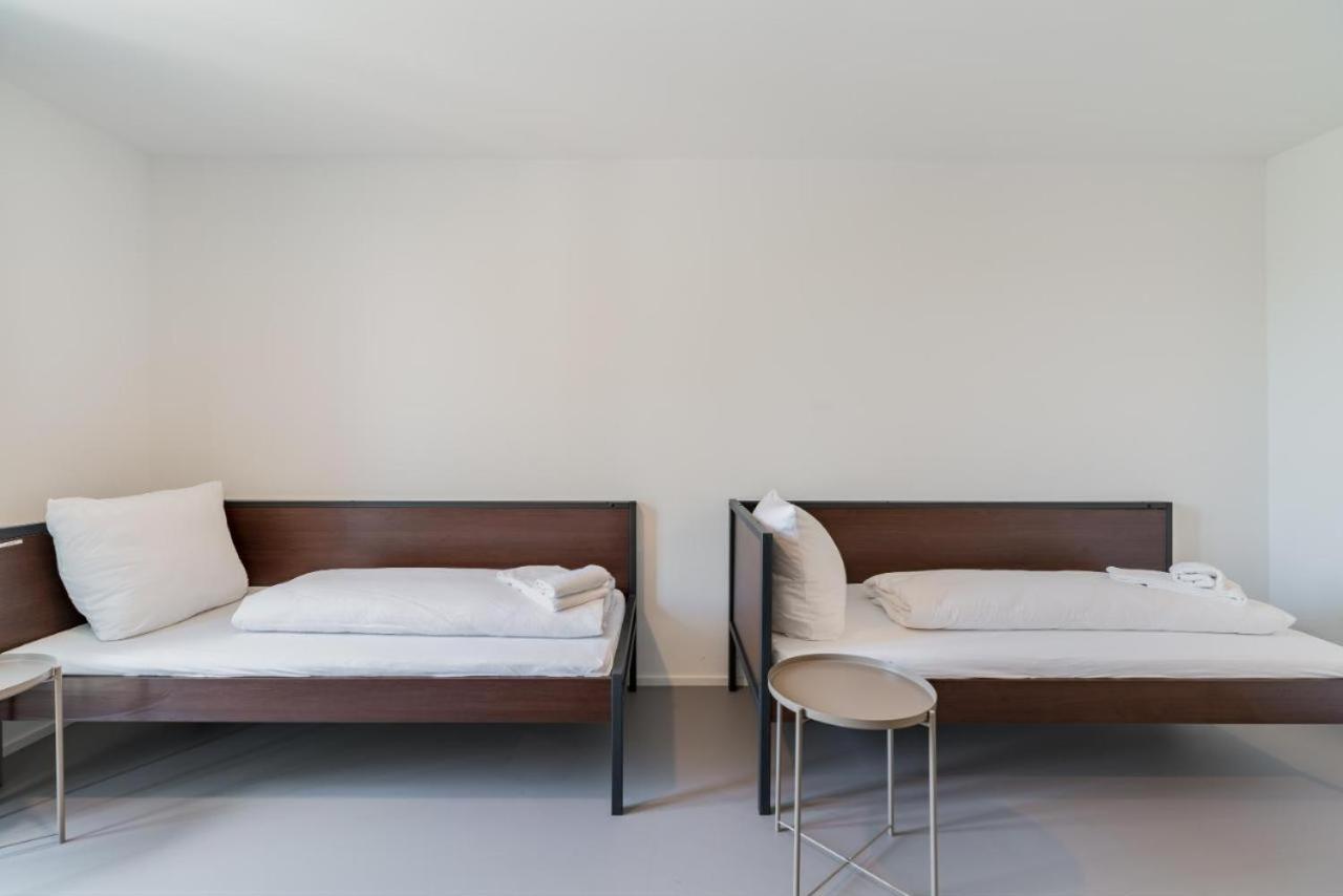 Ar Hostel *