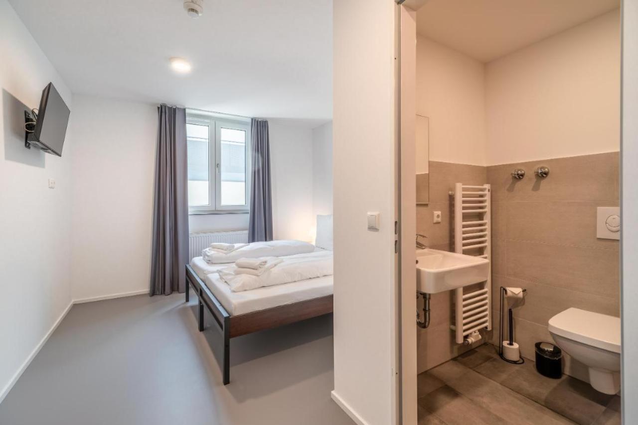Ar Hostel